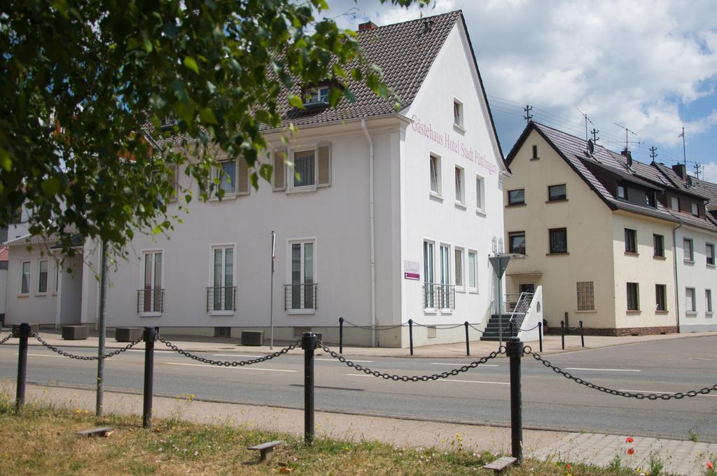 Domizil Alte Post Hotel Puttlingen Exterior photo